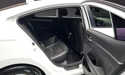 Hyundai Avante 2020, 86107 км, за 8270.97 USD - фото 11