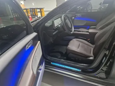 Hyundai Ioniq6 2023, 24866 км, за 14586.18 USD