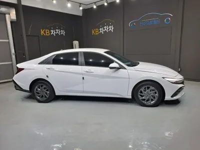 Hyundai Avante 2024, 49000 км, за 12936.35 USD - фото 4