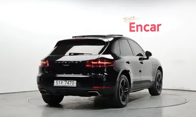 Porsche Macan 2015, 66349 км, за 19764.69 USD