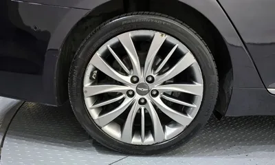 Hyundai Genesis 2015, 172680 км, за 8782.21 USD