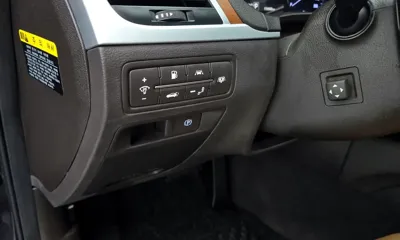 Hyundai Genesis 2015, 172680 км, за 8782.21 USD - фото 13