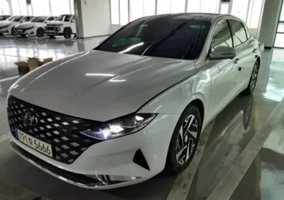Hyundai Grandeur 2023, 122905 км, за 3072.08 USD