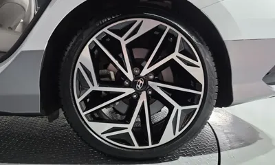 Hyundai Ioniq6 2023, 67434 км, за 19827.07 USD