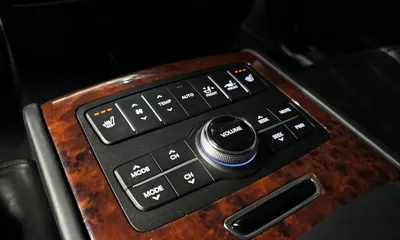 Hyundai Equus 2010, 106745 км, за 2561.74 USD - фото 18