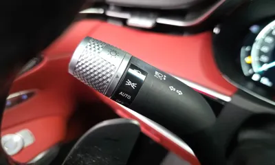 Genesis GV70 2022, 77587 км, за 25052.9 USD - фото 28