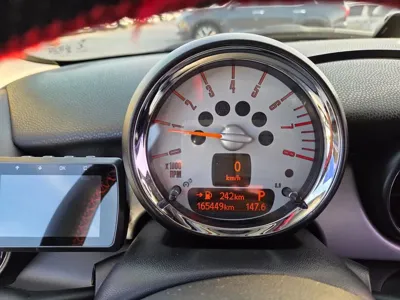 MINI Clubman 2010, 165449 км, за 2474.44 USD - фото 8
