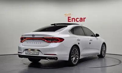 Hyundai Grandeur 2019, 82081 км, за 11363.63 USD