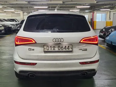 Audi Q5 2016, 176231 км, за 8450.88 USD