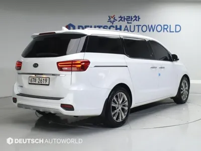 Kia Canival 2019, 117695 км, за 11027.96 USD