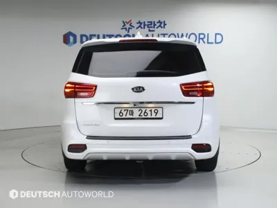 Kia Canival 2019, 117695 км, за 11027.96 USD