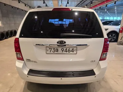 Kia Canival 2012, 167115 км, за 2422.21 USD