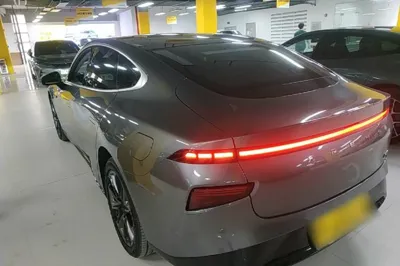 Xpeng P7 2020, 80000 км, за 15979 USD - фото 4