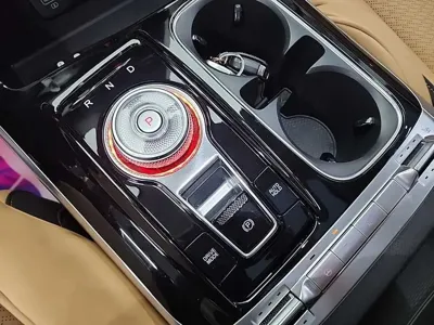 Kia Canival 2023, 58344 км, за 20349.22 USD - фото 8