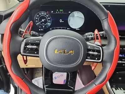 Kia Canival 2023, 58344 км, за 20349.22 USD - фото 9