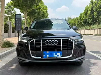 Audi Q7 2020, 80000 км, за 37962.77 USD