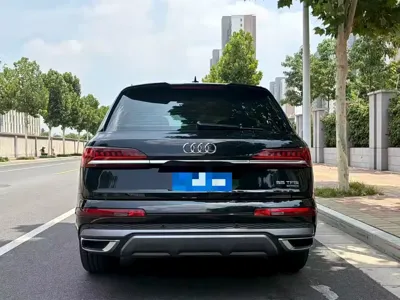 Audi Q7 2020, 80000 км, за 37962.77 USD - фото 8