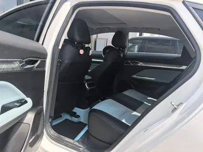 Geely Emgrand L 2022, 30000 км, за 5810.56 USD