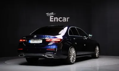 Mercedes-Benz E-Class 2022, 26975 км, за 29210.98 USD
