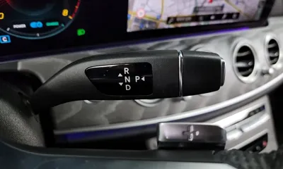 Mercedes-Benz E-Class 2022, 26975 км, за 28990.24 USD - фото 9