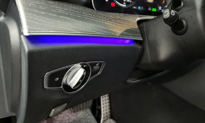 Mercedes-Benz E-Class 2022, 26975 км, за 28990.24 USD - фото 16