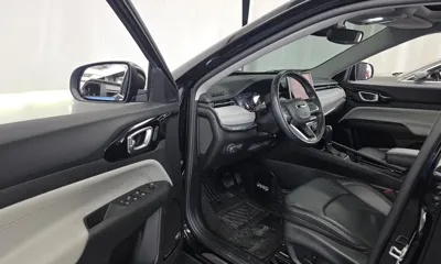 Jeep Compass 2022, 33203 км, за 12295.09 USD - фото 10