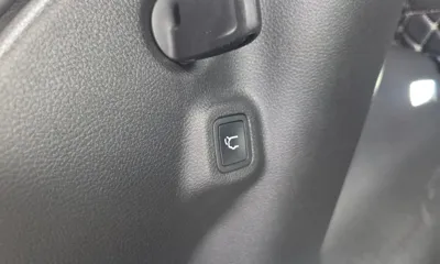 Jeep Compass 2022, 33203 км, за 12295.09 USD - фото 28
