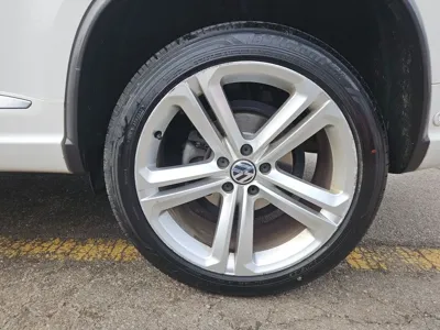 Volkswagen Tiguan 2013, 186215 км, за 6498.62 USD