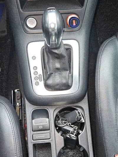 Volkswagen Tiguan 2013, 186215 км, за 6498.62 USD - фото 9