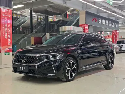 Volkswagen Passat · 2025 год