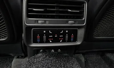 Audi Q7 2022, 65782 км, за 41955.73 USD - фото 19