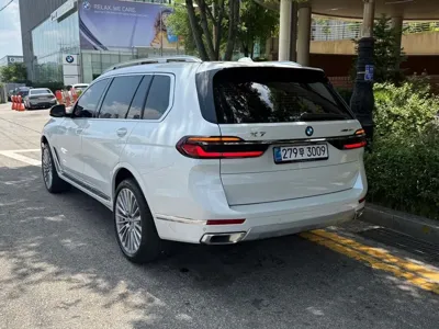 BMW X7 2025, 7056 км, за 61934.89 USD