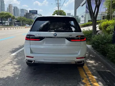 BMW X7 2025, 7056 км, за 61934.89 USD