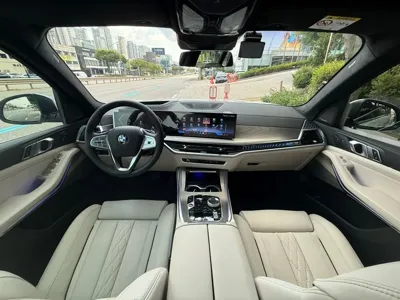 BMW X7 2025, 7056 км, за 61934.89 USD - фото 7
