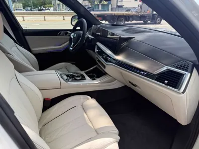 BMW X7 2025, 7056 км, за 61934.89 USD - фото 10