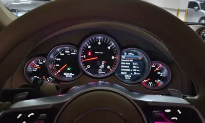 Porsche Cayenne 2015, 186000 км, за 16251.7 USD - фото 9