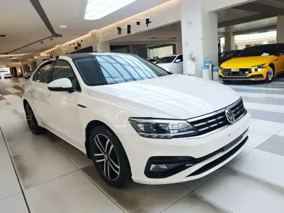 Volkswagen Lamando 2019, 95300 км, за 7899.55 USD