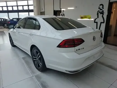 Volkswagen Lamando 2019, 95300 км, за 7899.55 USD