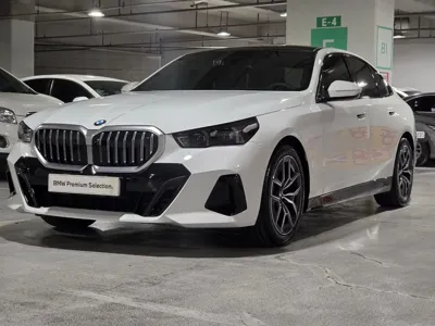 BMW 5-Series · 2026 год