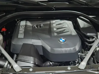 BMW 5-Series 2026, 4058 км, за 39070.12 USD - фото 6