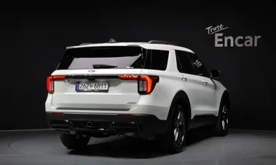 Ford Explorer 2025, 12779 км, за 30900.37 USD