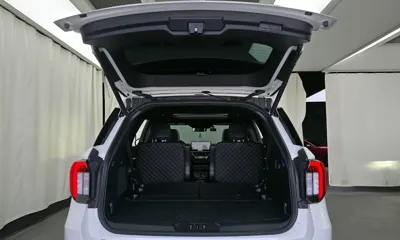 Ford Explorer 2025, 12779 км, за 30878.23 USD - фото 20