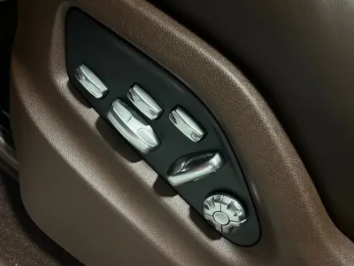 Porsche Cayenne 2021, 73900 км, за 51857.69 USD - фото 9