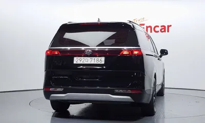 Kia Canival 2021, 100520 км, за 13214.4 USD