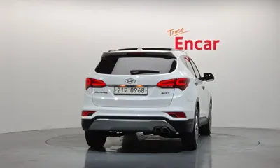 Hyundai Santafe 2016, 136518 км, за 8125.85 USD