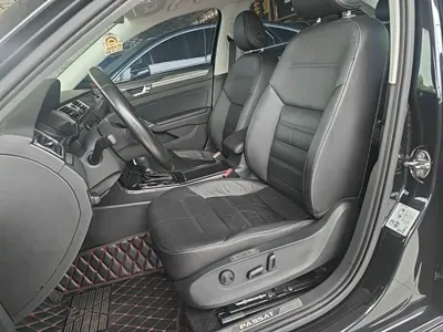Volkswagen Passat 2017, 44400 км, за 10210.84 USD - фото 15