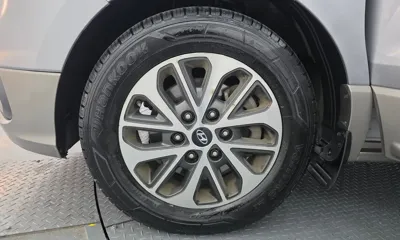 Hyundai Starex 2019, 110184 км, за 12450.32 USD