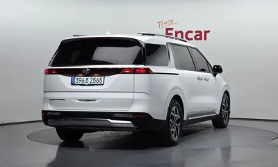 Kia Canival 2021, 100215 км, за 15547.76 USD
