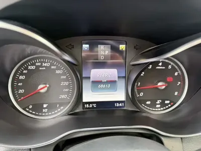 Mercedes-Benz GLC 2019, 68000 км, за 21610.61 USD