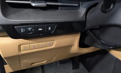 Kia Canival 2023, 57236 км, за 17915.32 USD - фото 27